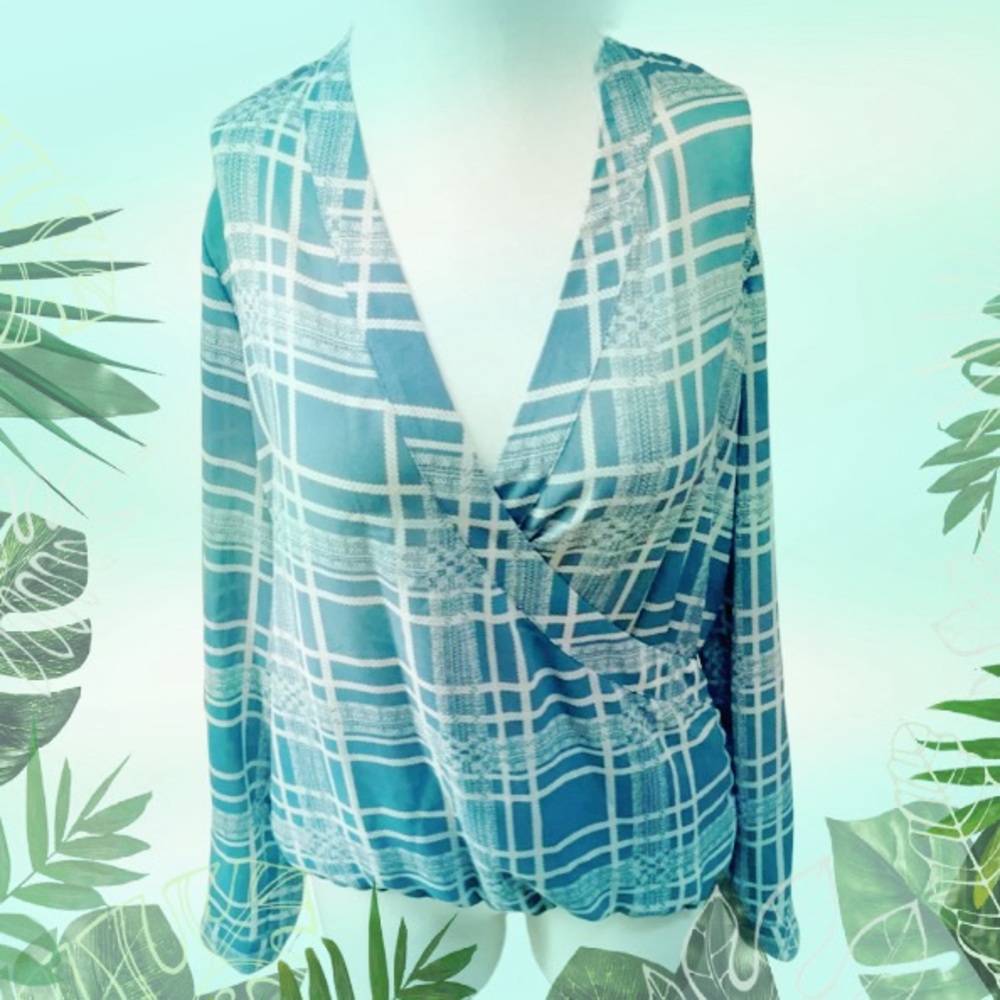 Cabi plaid green and white blouse top